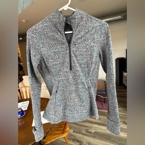 Lululemon run briskly 1/2 zip